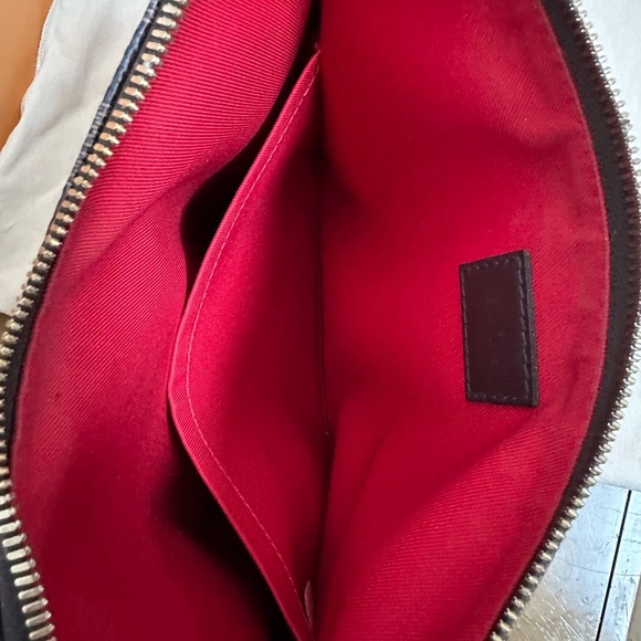 Louis Vuitton Damier Ebene South Bank Besace - Picture 12 of 16